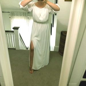 White Off the shoulder Beachy Maxi Dress Sz 10